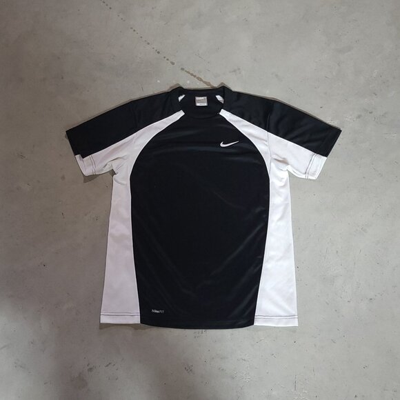 Nike FitDry T-Shirt - Picture 1 of 3